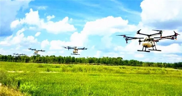 Plant protection drones are an important trend in future agricultural development.-msoen