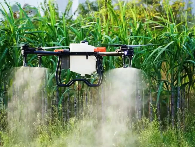 "From Soil to Sky: How Drone Factories Are Revolutionizing Farm Efficiency"-msoen