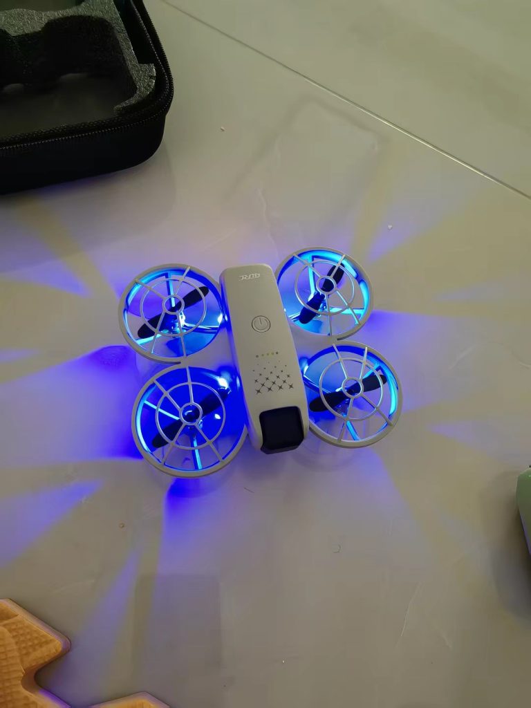 Image [4]-2026 New HD Professional Aerial Photography Drone for Kids – Small Remote Control Aircraft for Boys, Ideal Birthday Gift-msoen
